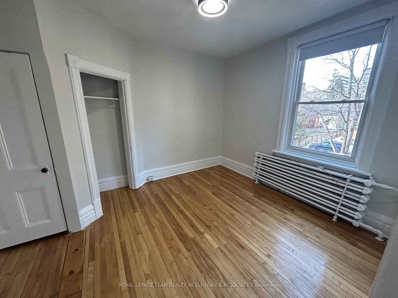 54 Somerset Street W, Unit 4 - Photo 9