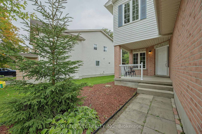 808 GUILDWOOD Blvd, London North, N6H 5G2 | Image 3