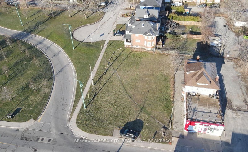 5319 Victoria Ave, Niagara Falls, L2E 4E6 | Image 2