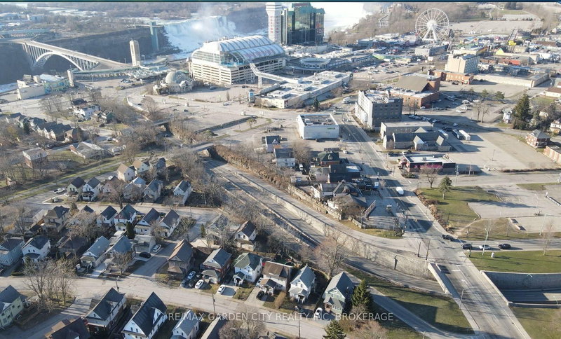 5319 Victoria Ave, Niagara Falls, L2E 4E6 | Image 3