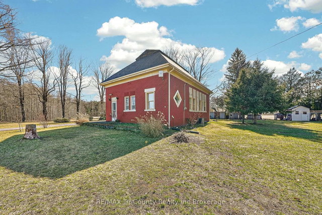 2345 East Quarter Line