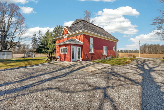 2345 East Quarter Line