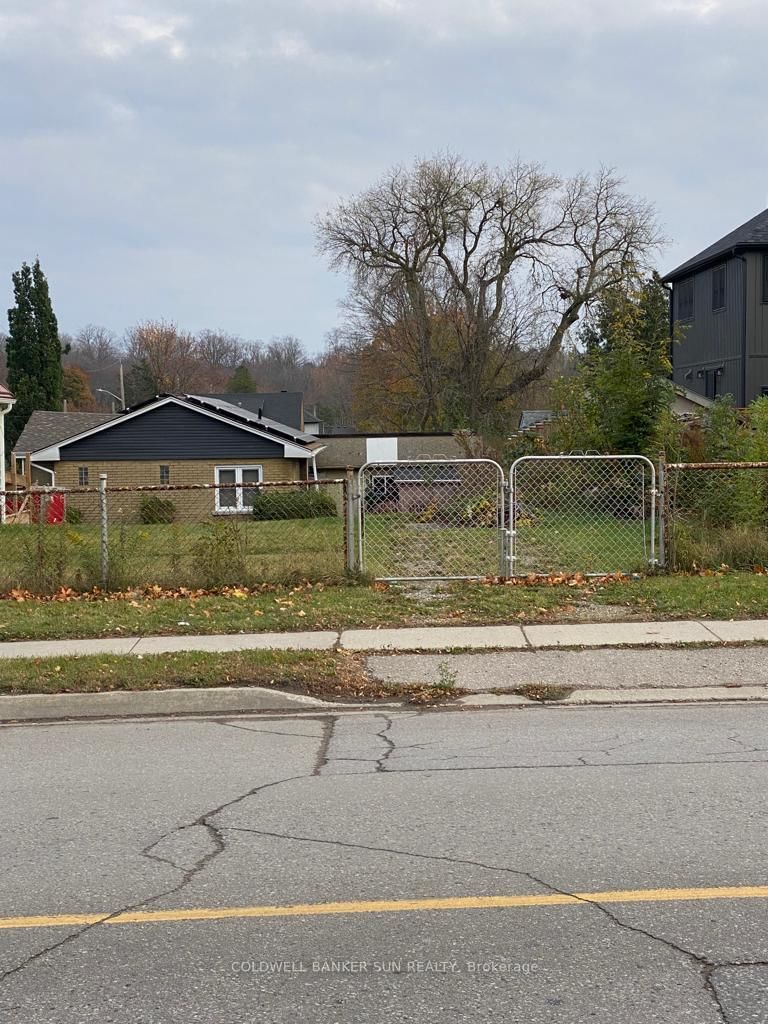 home for sale on 449 York Road