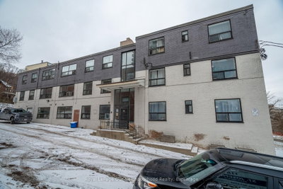 Semi-Detached House for lease at 307-112 St. Joseph's Drive, Hamilton, Ontario, L8N 2E7 - Corktown - MLS: X12935278