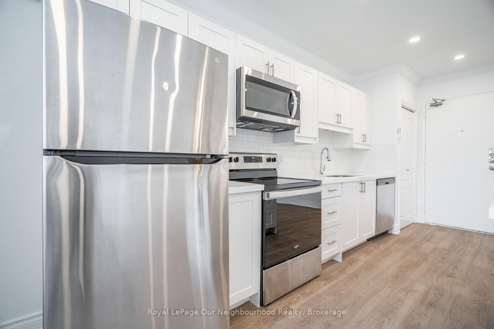 112 St. Joseph's Drive, Unit 307 - Photo 10