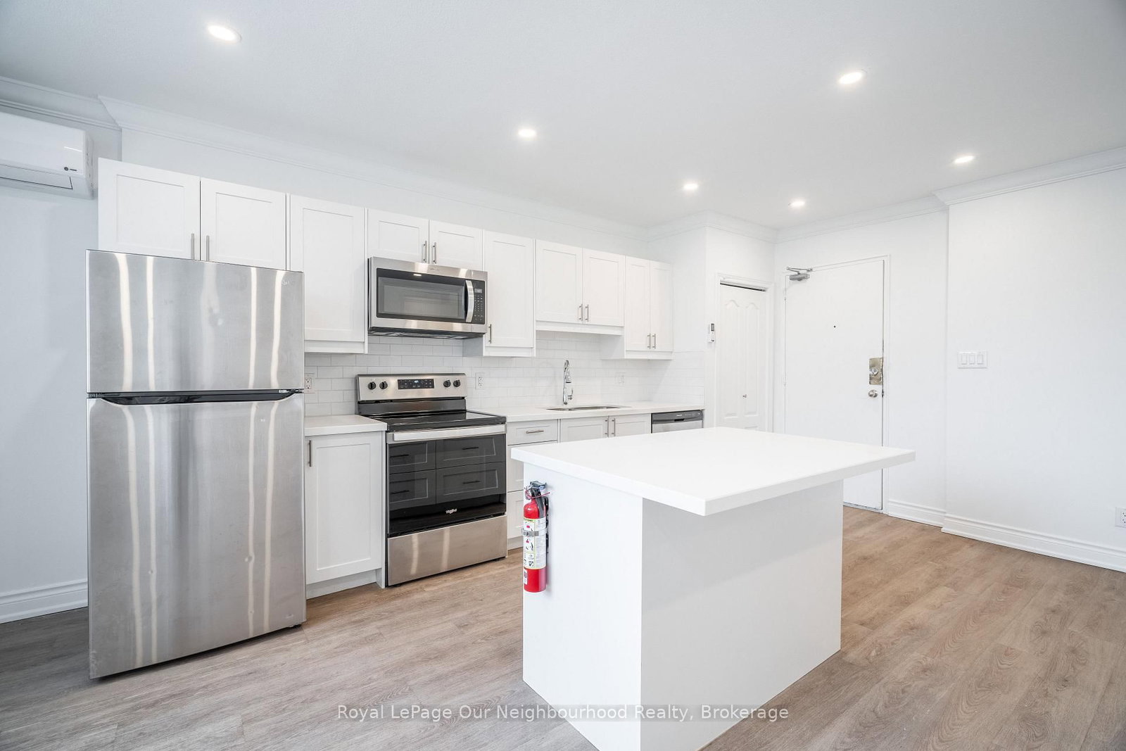 112 St. Joseph's Drive, Unit 307 - Photo 7