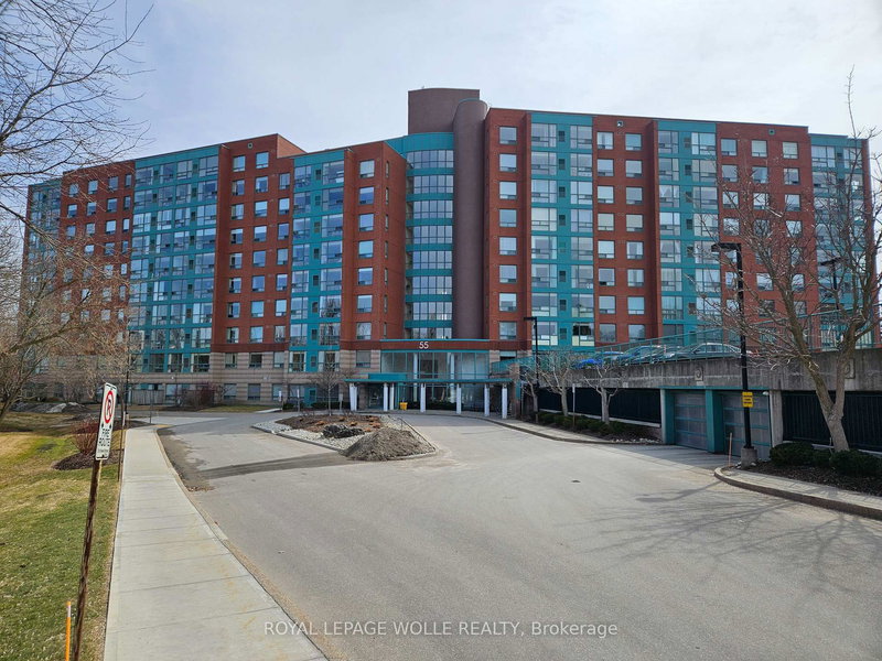 55 Blue Springs Dr #805, Waterloo, Ontario