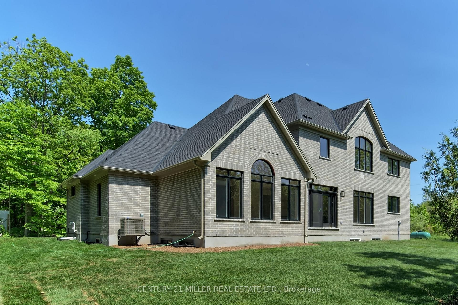 4512 Concession 11 Road
