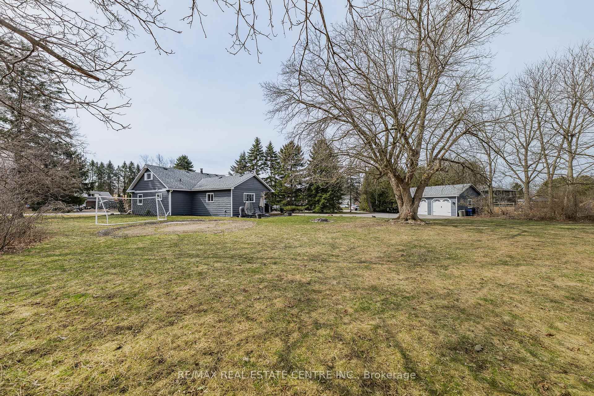 1 Hughson Street