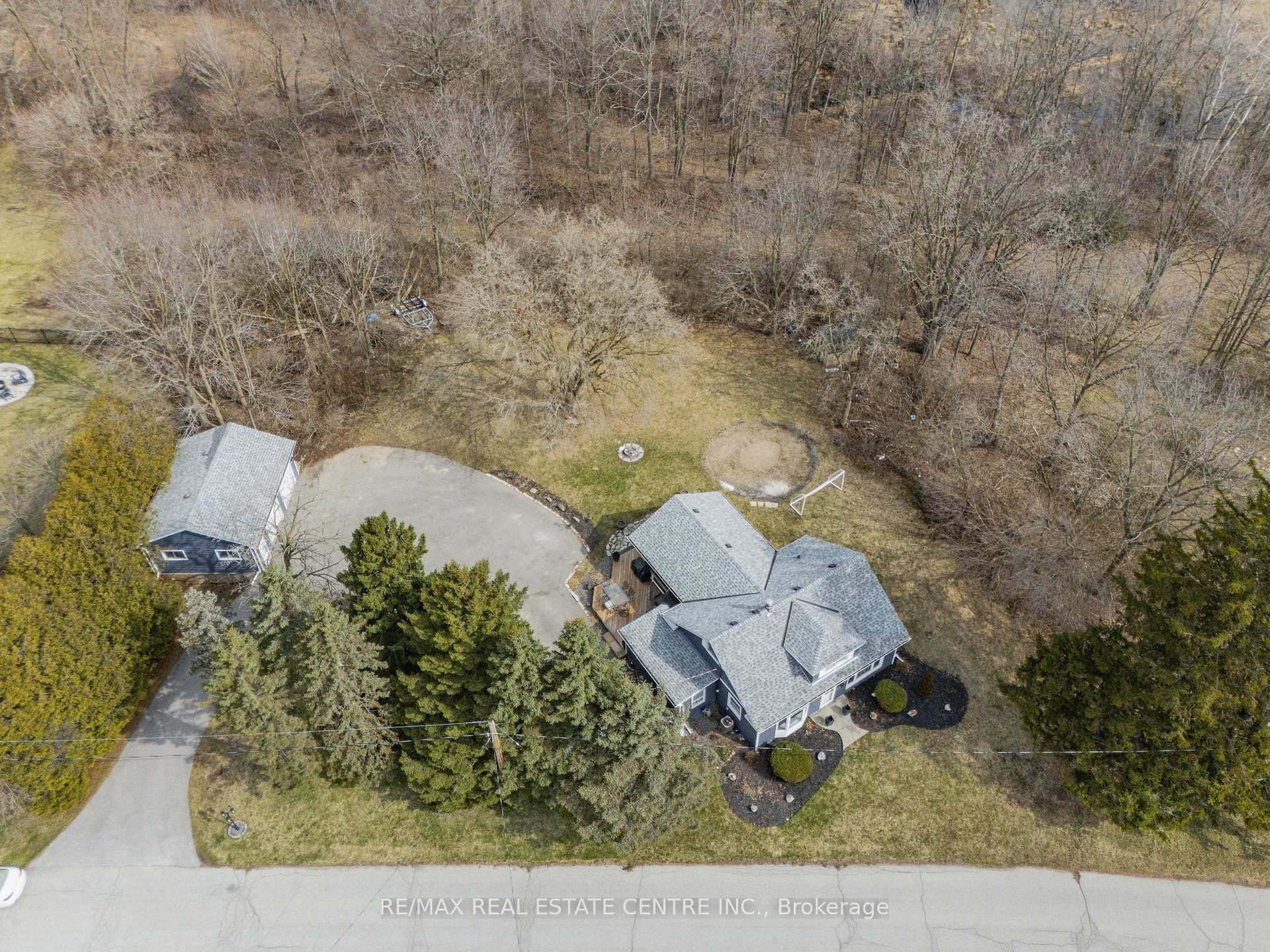1 Hughson Street