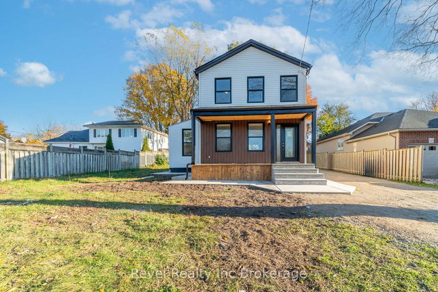 241 Charles Street W