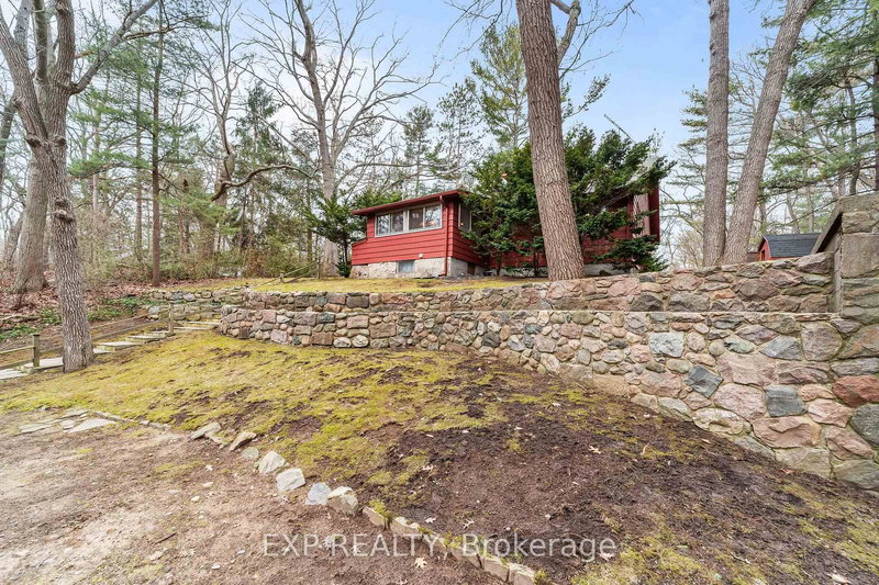 9 Summit Ave, South Huron, N0M 1T0 | Image 3