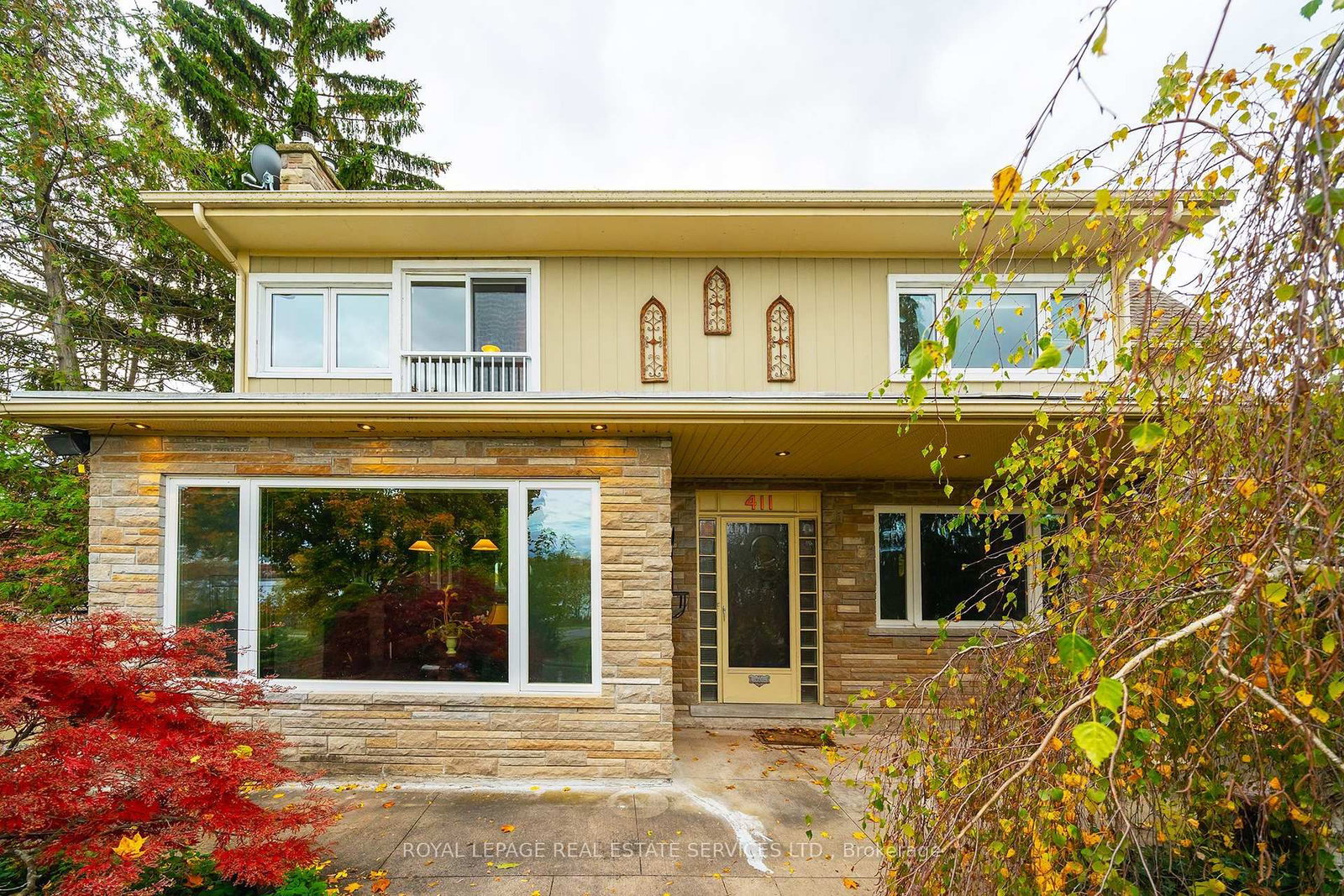 Detached House for sale at 411 Niagara Boulevard, Fort Erie, Ontario, L2A 3H2 - Central - MLS: X12935638