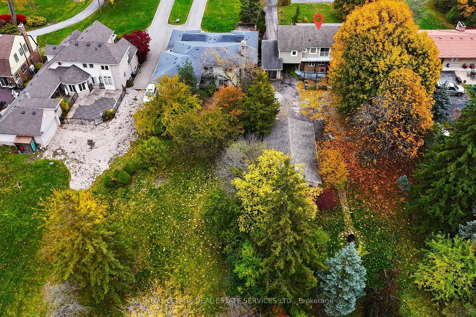 Detached House for sale at 411 Niagara Boulevard, Fort Erie, Ontario, L2A 3H2 - Central - MLS: X12935638