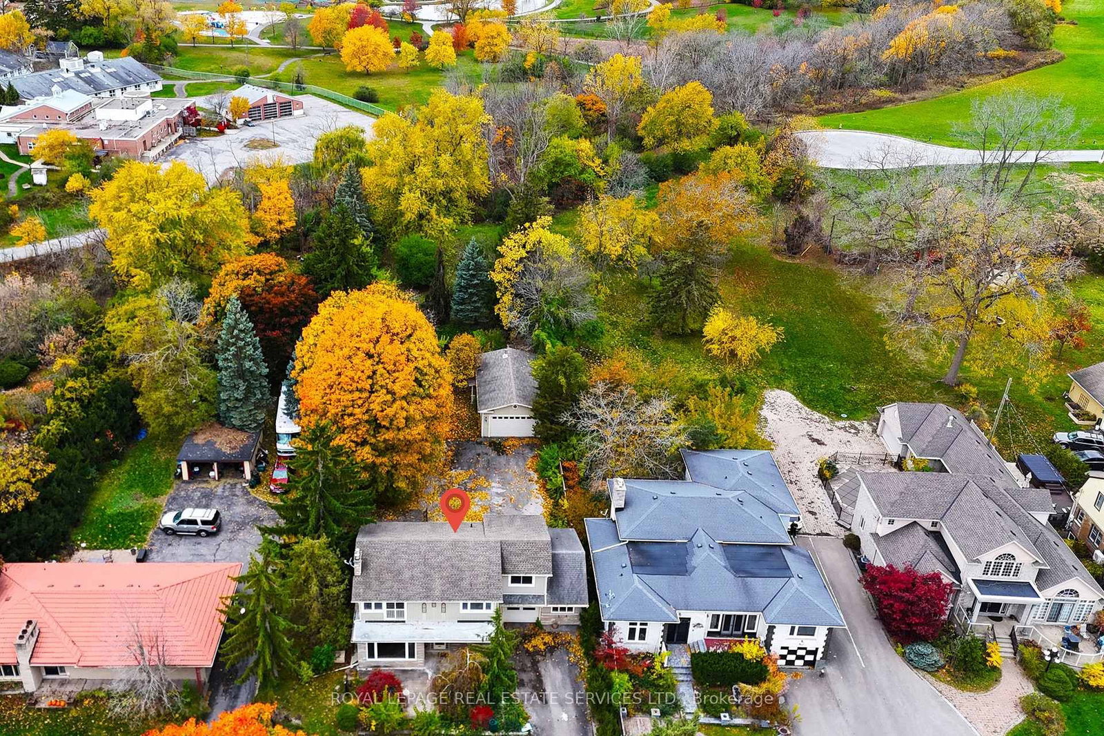 Detached House for sale at 411 Niagara Boulevard, Fort Erie, Ontario, L2A 3H2 - Central - MLS: X12935638