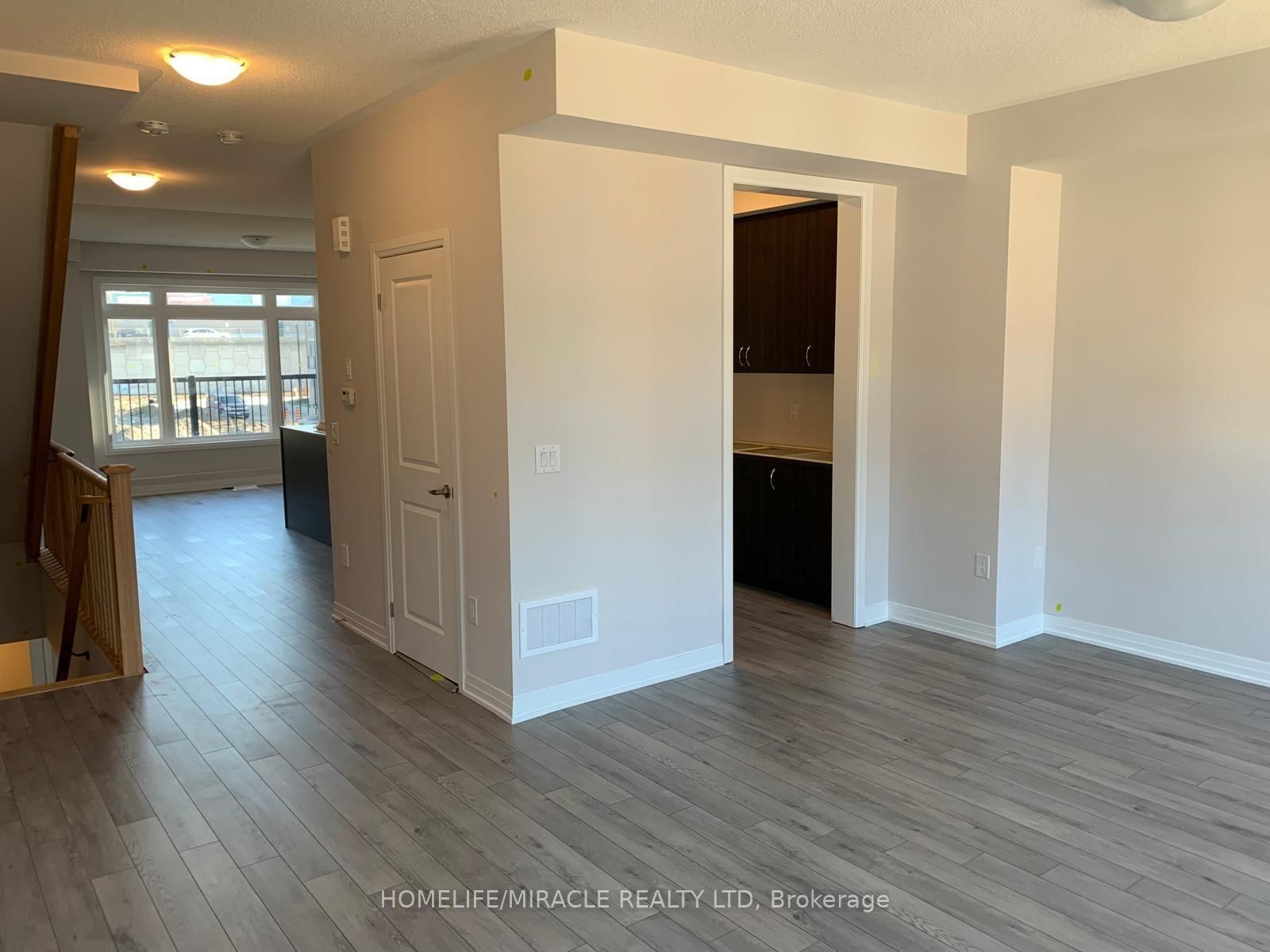 585 Colborne Street E, Unit 109 - Photo 2