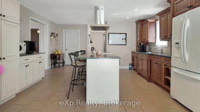 370 6th Avenue • Hanover, ON photo 6