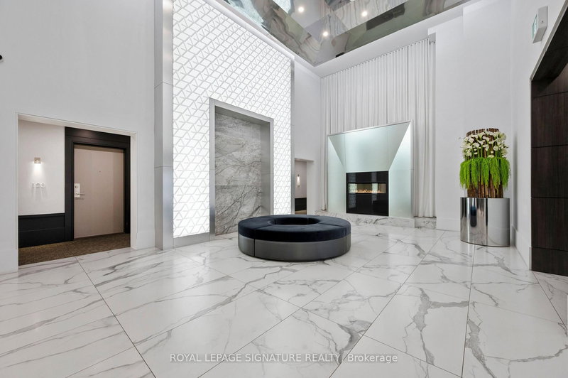 630 - 16 Concord Pl, Grimsby, L3M 0J1 | Image 2