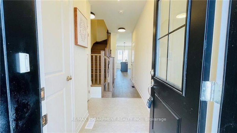 27 Mia Dr, Hamilton, L9B 0H8 | Image 3