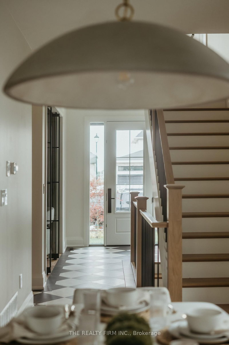 52 Royal Cres, Southwold, N5P 0G5 | Image 3