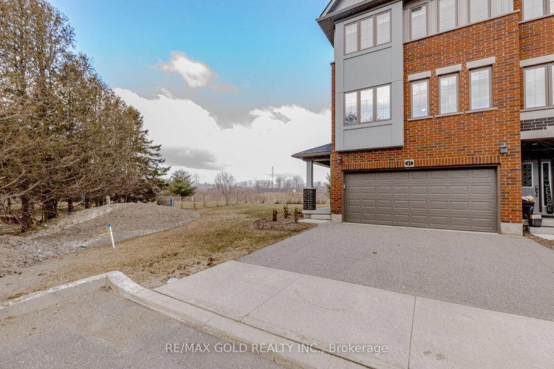 47 - 311 Woolwich St, Waterloo, N2K 0H4 | Image 2