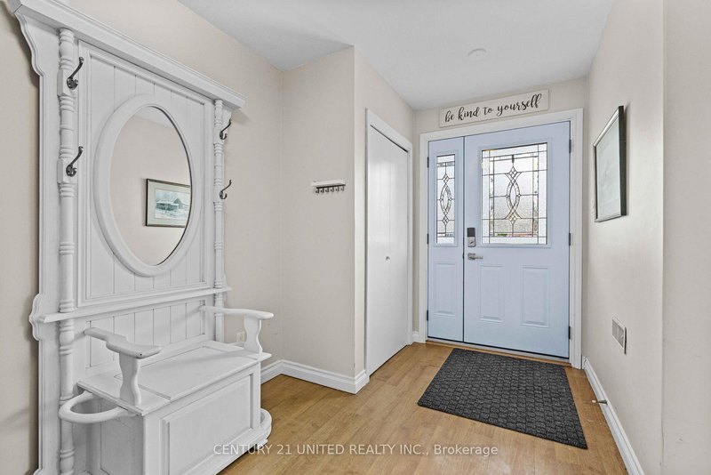 1277 Olympus Ave, Peterborough, K9H 6V9 | Image 2