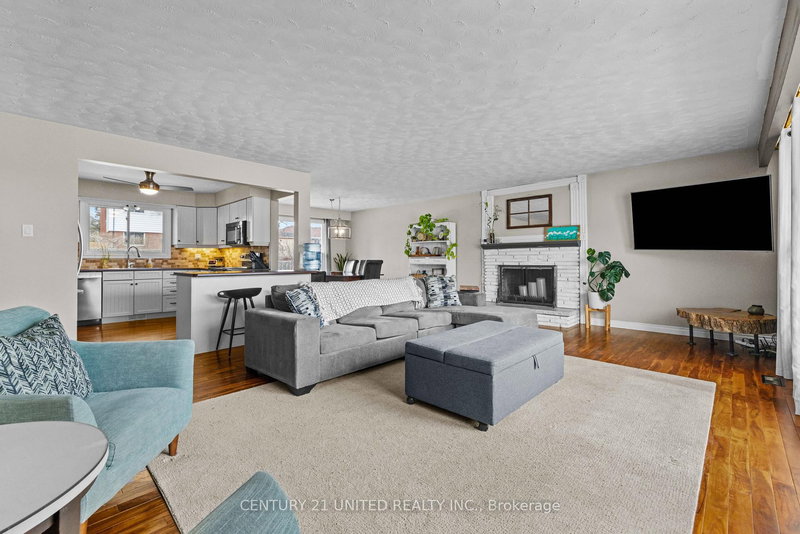 1277 Olympus Ave, Peterborough, K9H 6V9 | Image 3