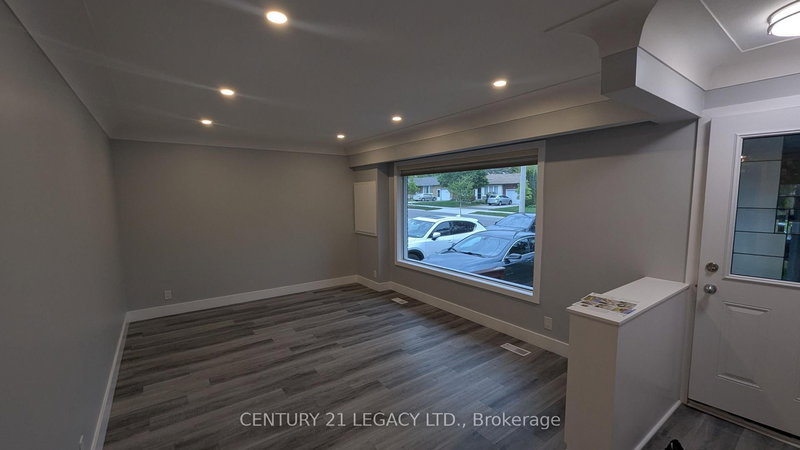 Main Floor - 66 Traynor Ave, Kitchener, N2C 1V9 | Image 2