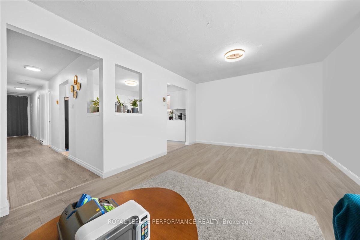 1702 Russell Road, Unit 2 - Photo 5