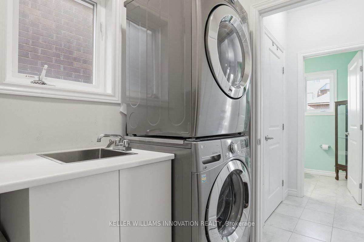 Detached House for sale at 18 Vic Chambers Place, Brant, Ontario, N3L 0E6 - Paris - MLS: X12936558