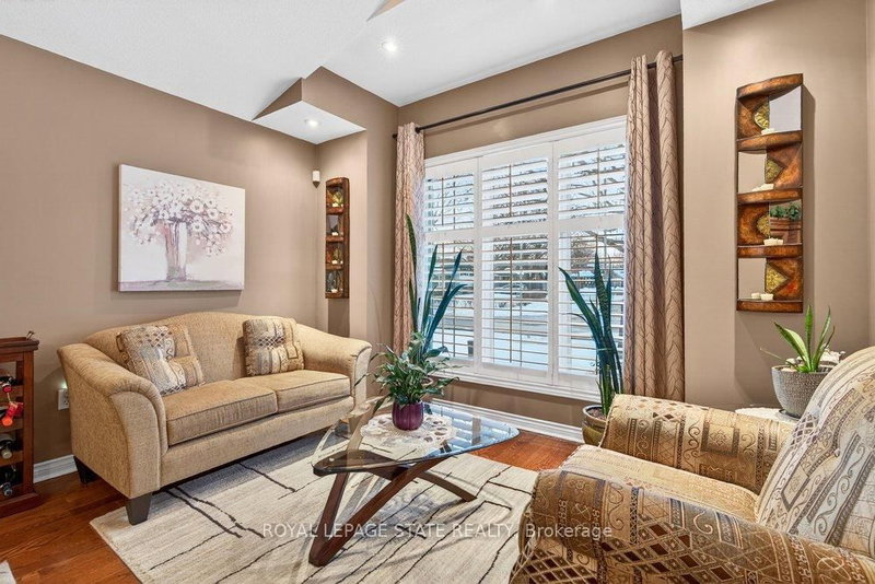 128 Nugent Dr, Hamilton, L8H 2M8 | Image 3