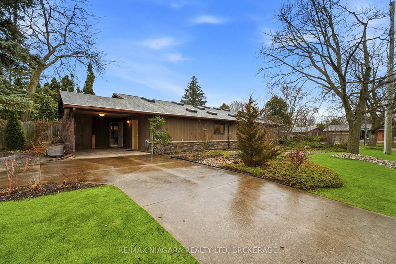 1 Springbank Dr, St. Catharines, L2S 2K1 | Image 2