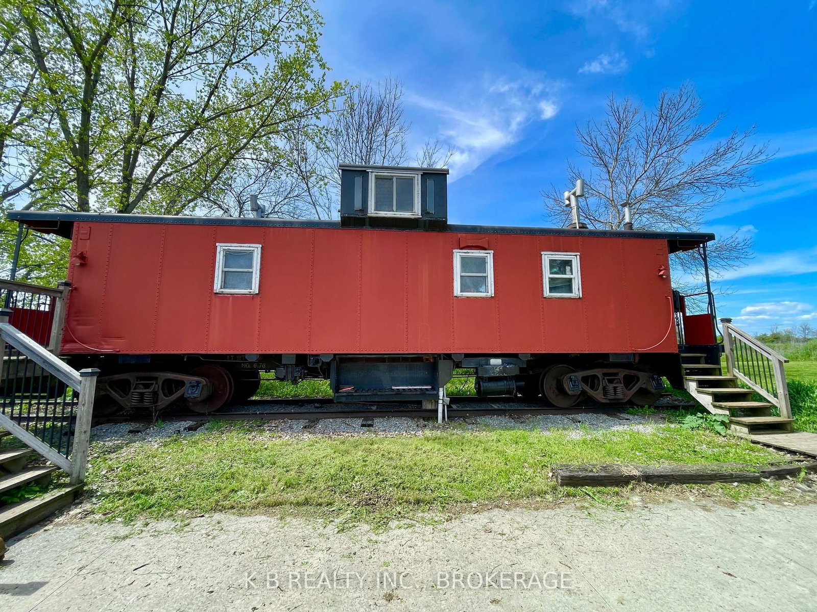 9261 Loyalist Parkway • Bath, ON photo 8