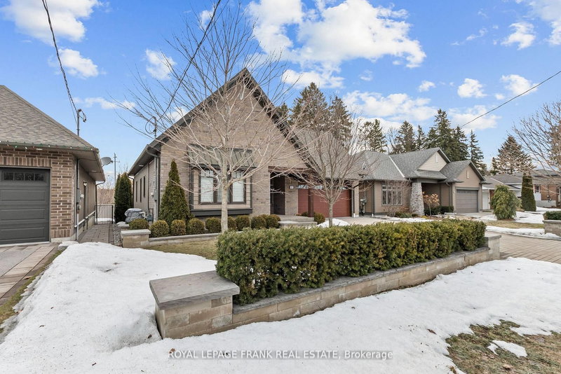 864 Burnham St, Cobourg, K9A 2X7 | Image 2