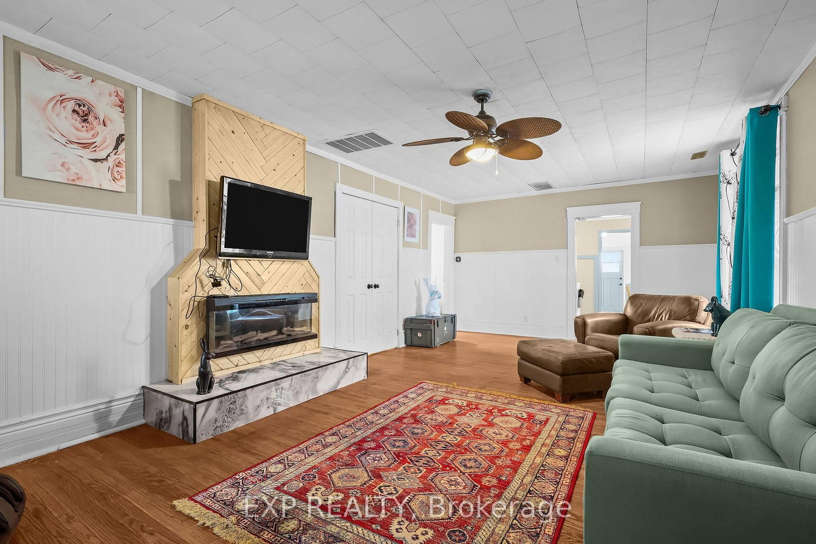 Listing Image 9