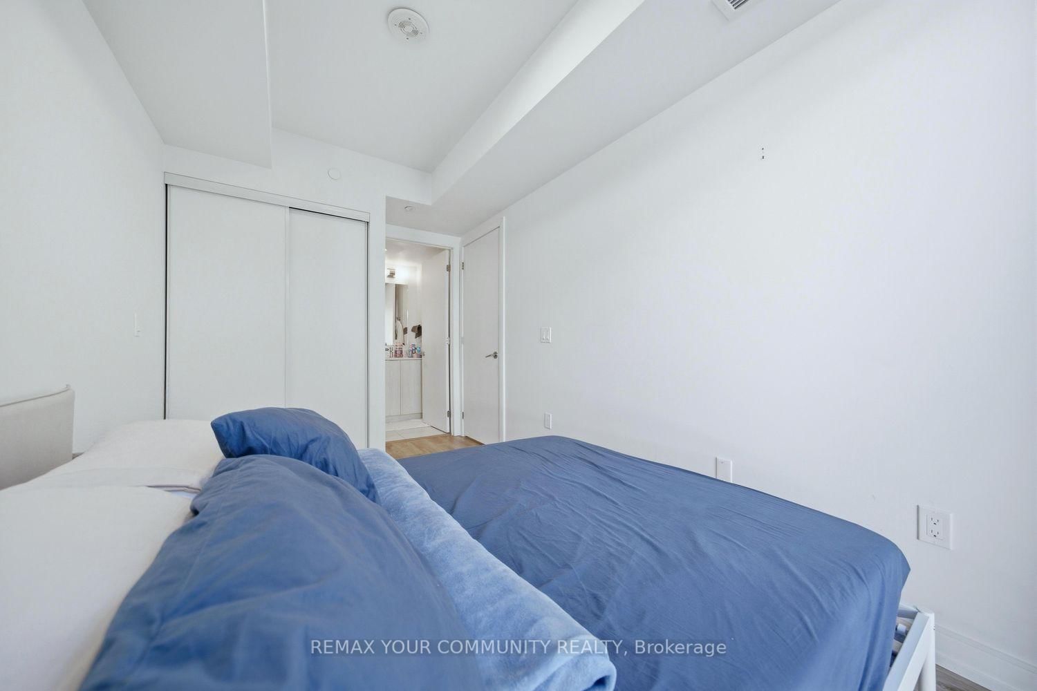 Condo for sale at 1317-1 Jarvis Street, Hamilton, Ontario, L8R 3J2 - Beasley - MLS: X12936898