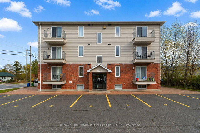 100 - 902 Notre Dame Street