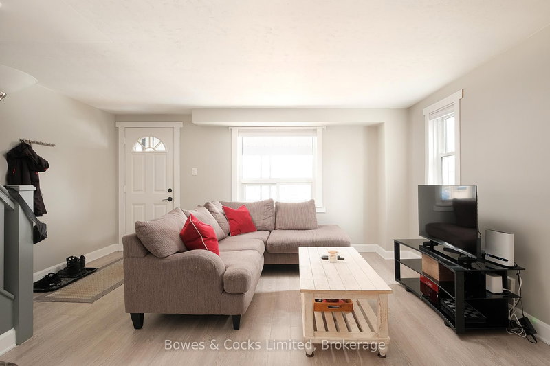 684 St. Mary's St, Peterborough, K9J 4G9 | Image 2