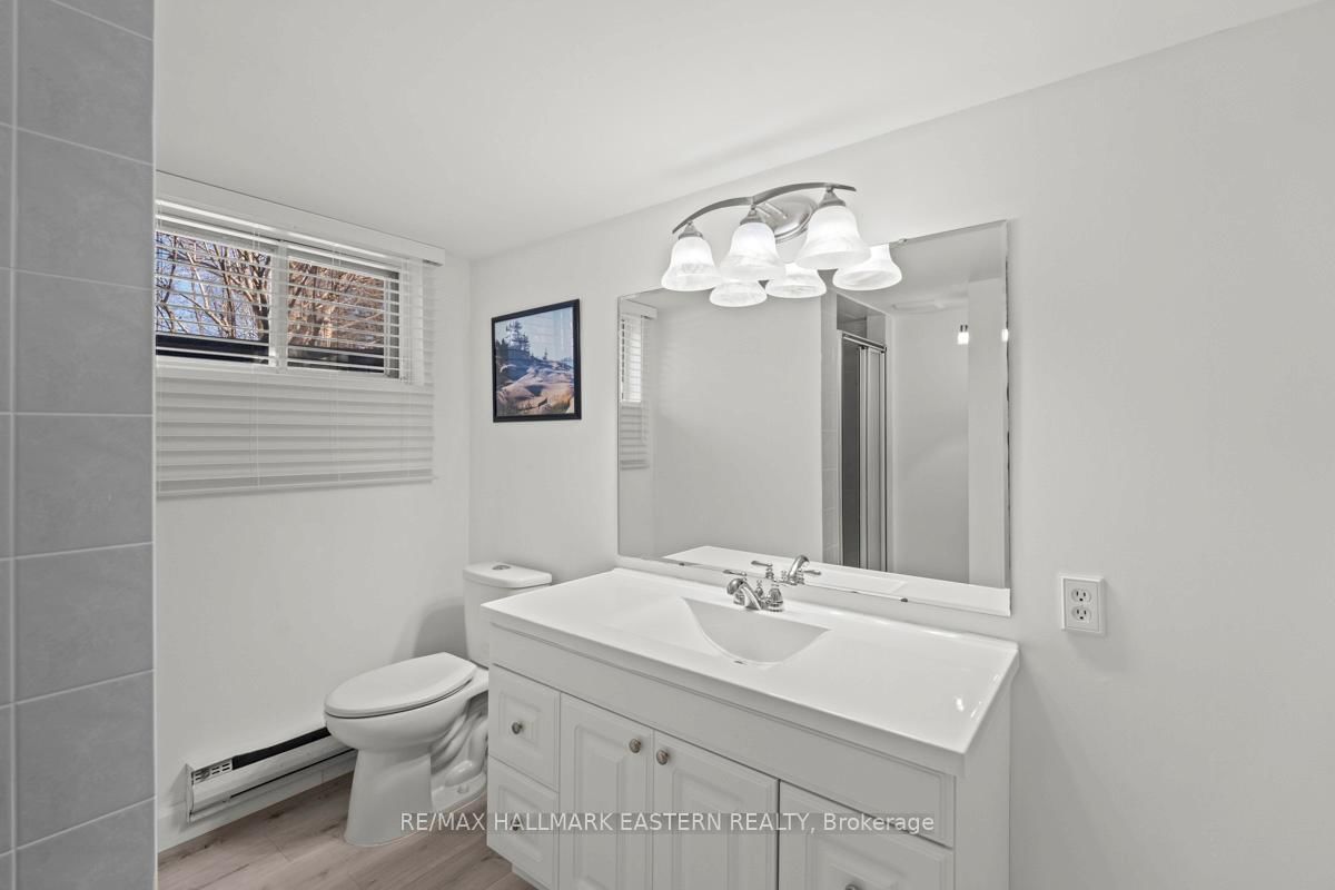 Detached House for sale at 5 Ferndale Avenue, Peterborough, Ontario, K9J 1L9 - Monaghan Ward 2 - MLS: X12937212