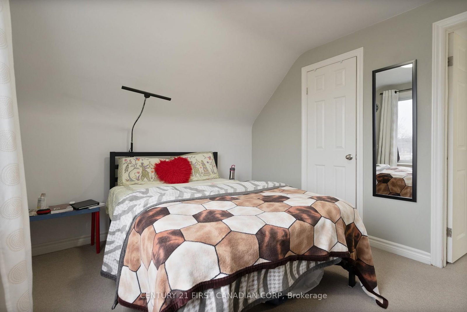 321 Spruce Street - Photo 15