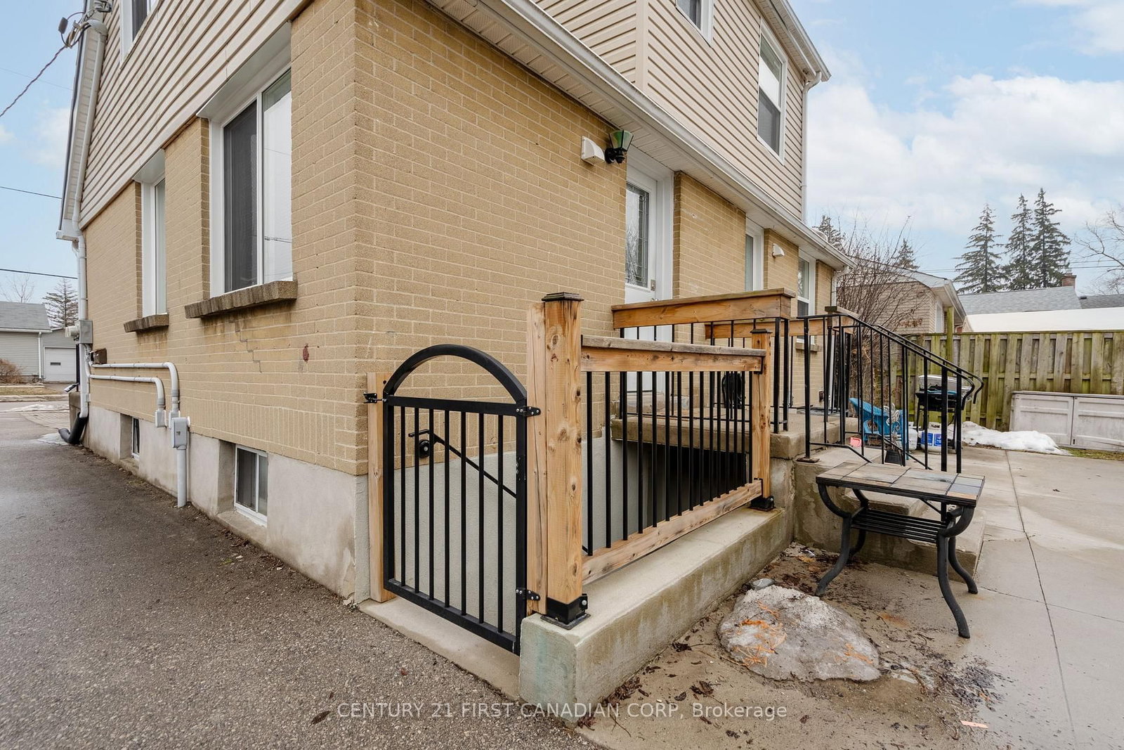 321 Spruce Street - Photo 28