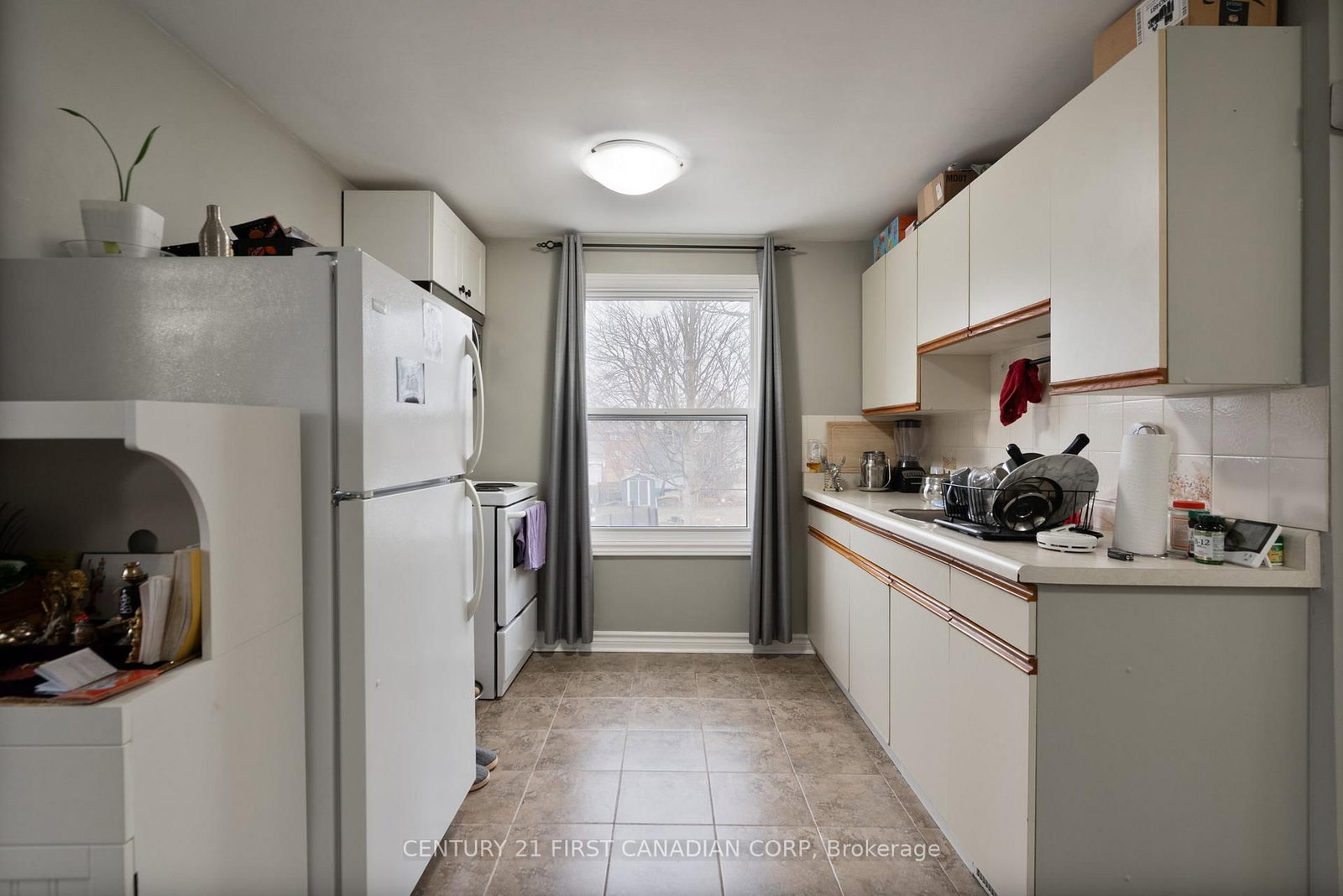 321 Spruce Street - Photo 8