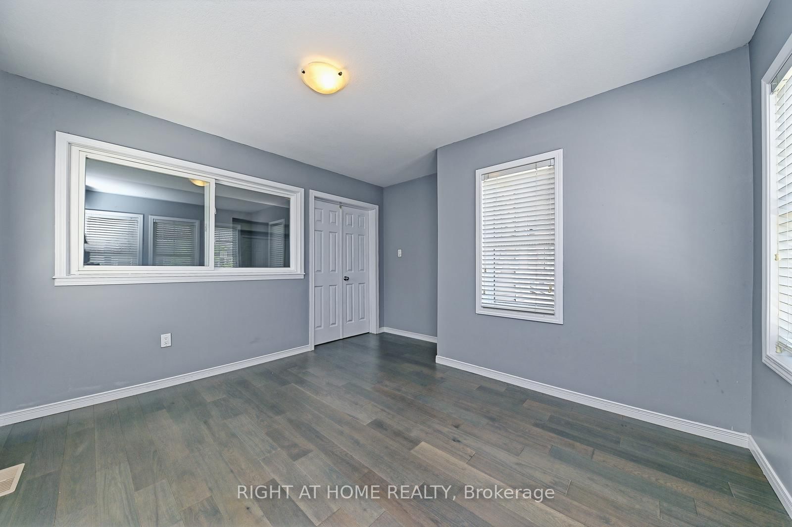 292 Falling Green Crescent - Photo 16