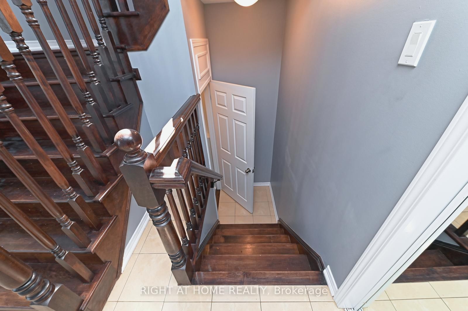 292 Falling Green Crescent - Photo 27