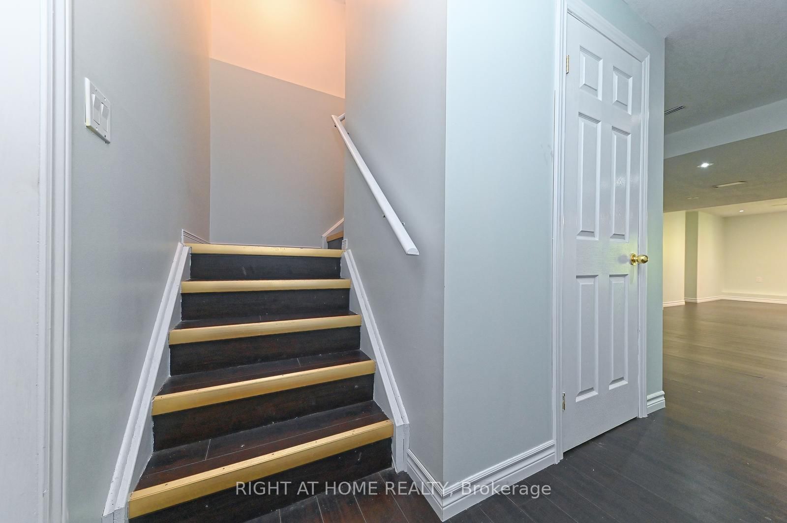 292 Falling Green Crescent - Photo 29