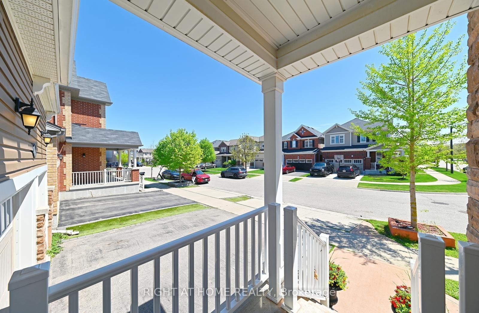 292 Falling Green Crescent - Photo 3