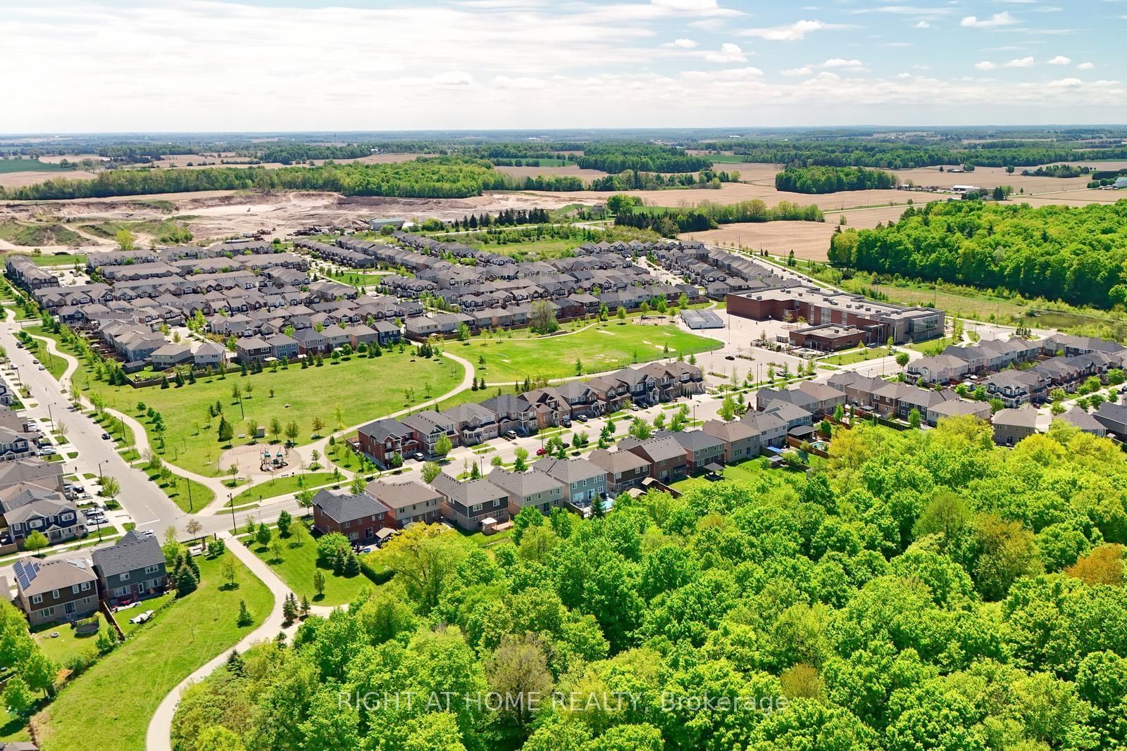 292 Falling Green Crescent - Photo 39