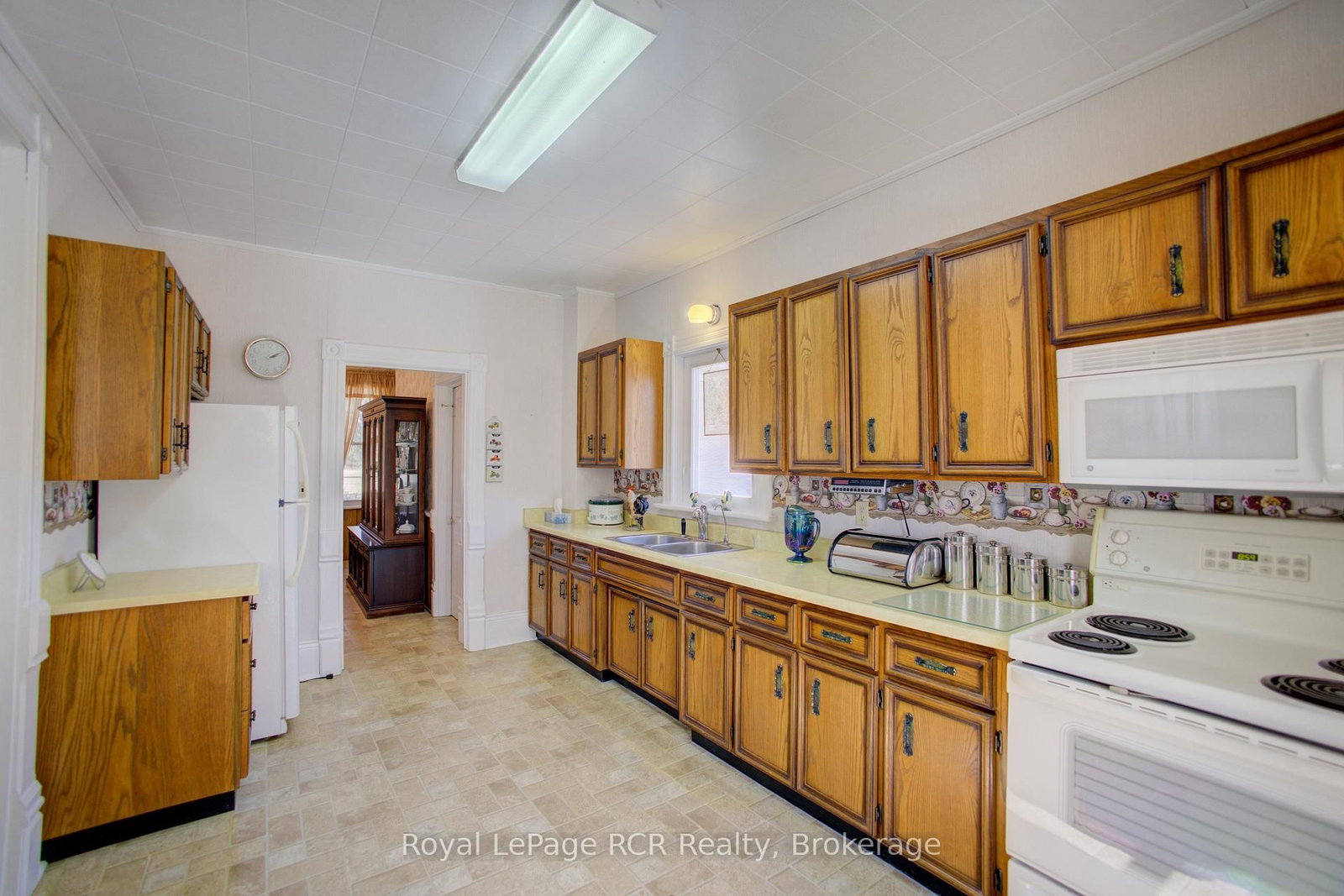 440 S Reserve Avenue • North Perth, ON photo 10