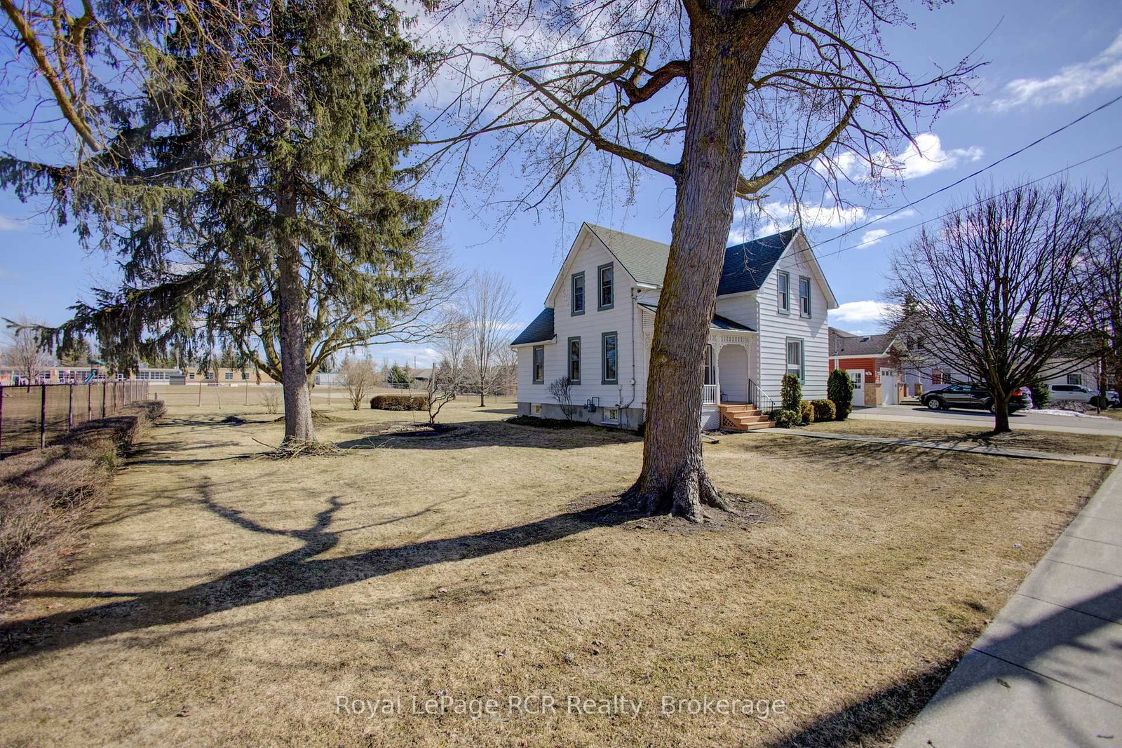 440 S Reserve Avenue • North Perth, ON photo 3