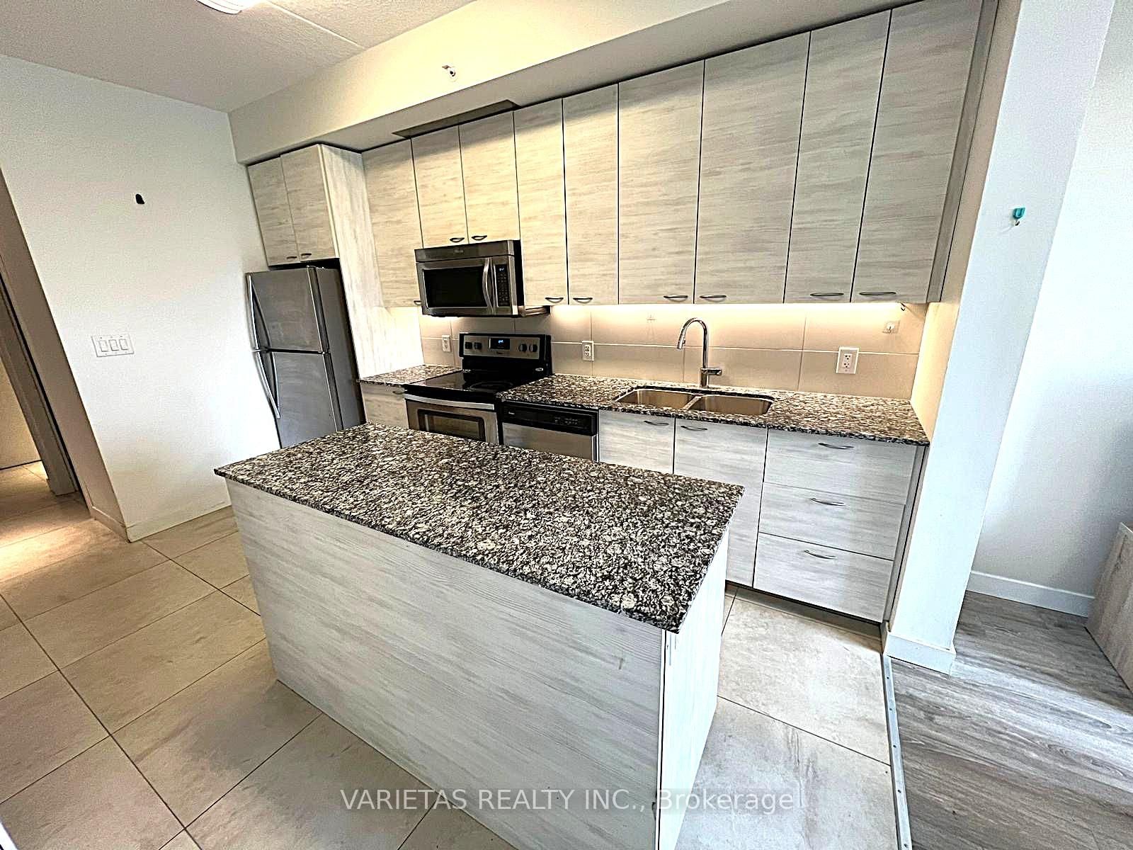 280 Lester Street, Unit 522 - Photo 12